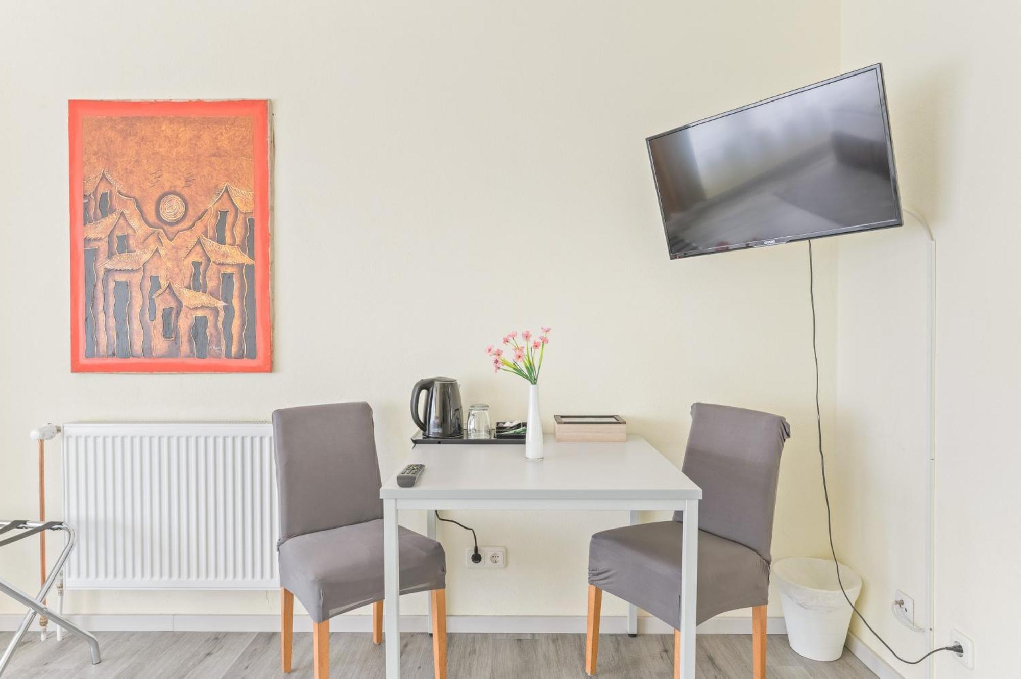 Businesshotel Lemon Suites Self Check-In Messe Airport Mit Kueche - Monteure Willkommen Neuhausen auf den Fildern Pokoj fotografie